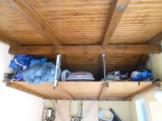 Vestavba uložných prostor v garážovém stání